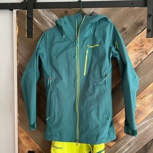 powslayer 3 layer gortex shell jacket and pants.